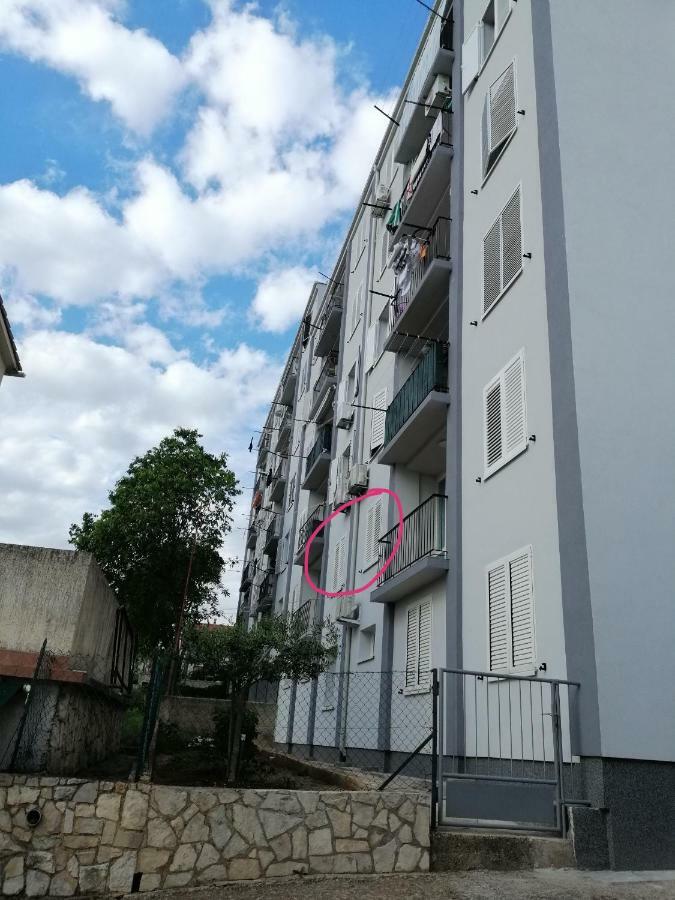 Studio Apartment Mila Пула Экстерьер фото
