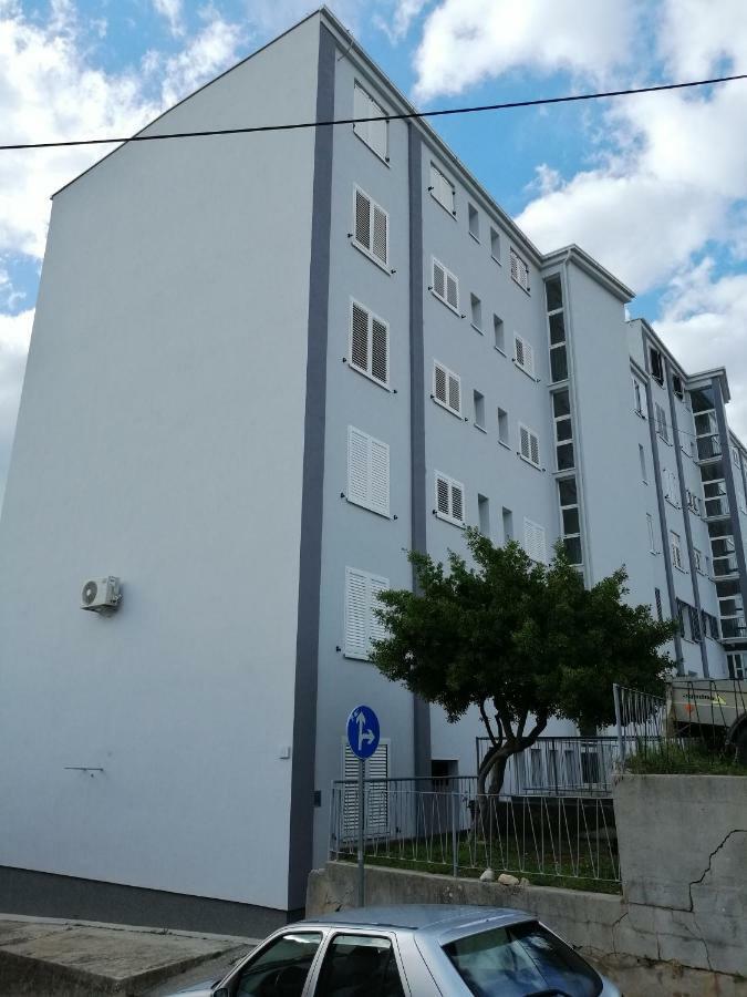 Studio Apartment Mila Пула Экстерьер фото