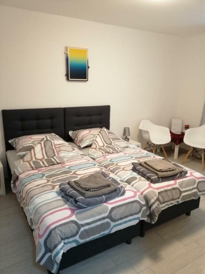 Studio Apartment Mila Пула Экстерьер фото
